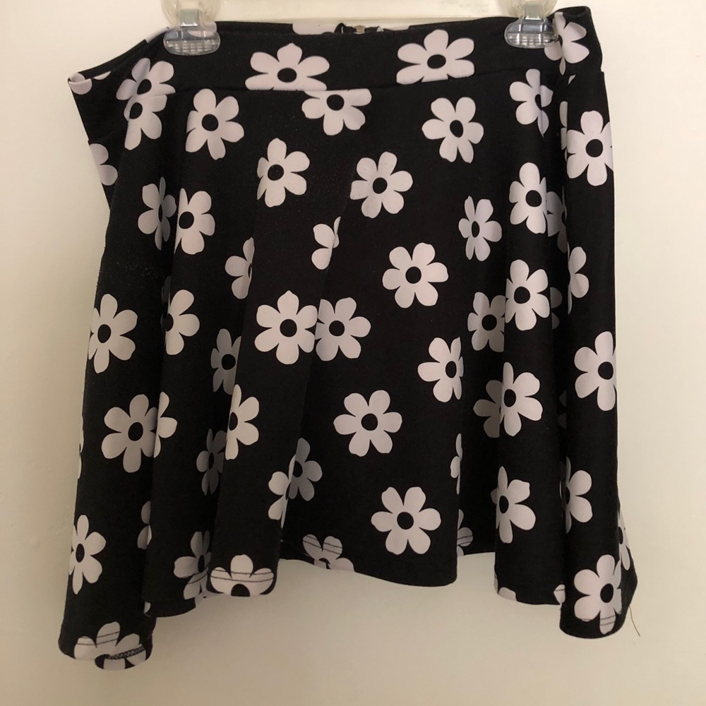 Flowered skirt